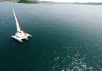udsigt trimaran yacht ovenfra